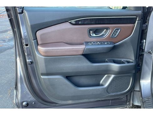 Certified 2023 Honda Pilot Elite image 11