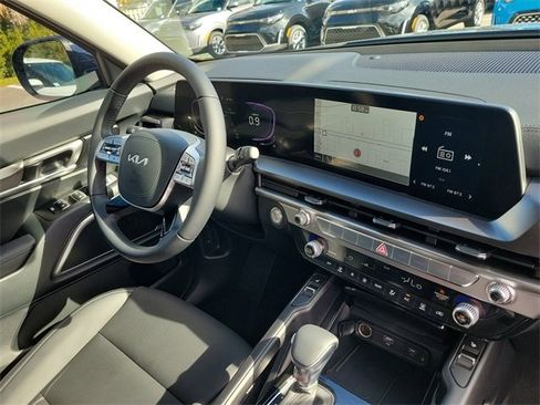 New 2025 Kia Telluride S image 8