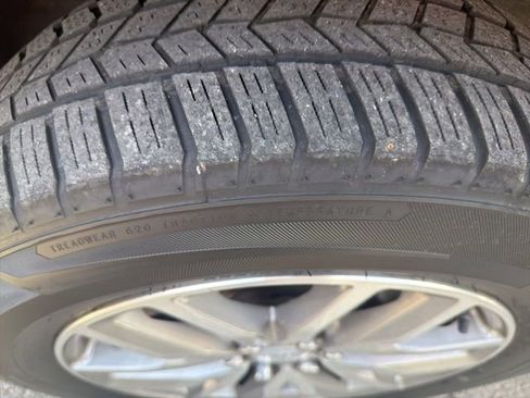 Used 2017 GMC Acadia SLE w/ Driver Alert Package I image 2