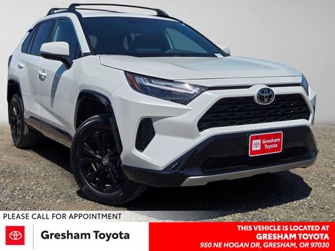 Used 2025 Toyota RAV4 SE w/ Convenience Package AWD/4WD image 1