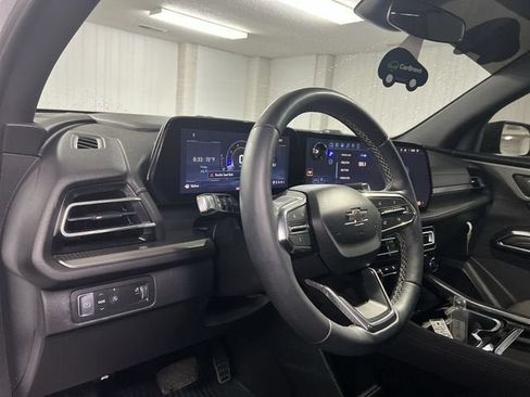 Certified 2024 Chevrolet Traverse LT w/ Midnight/Sport Edition FWD image 10