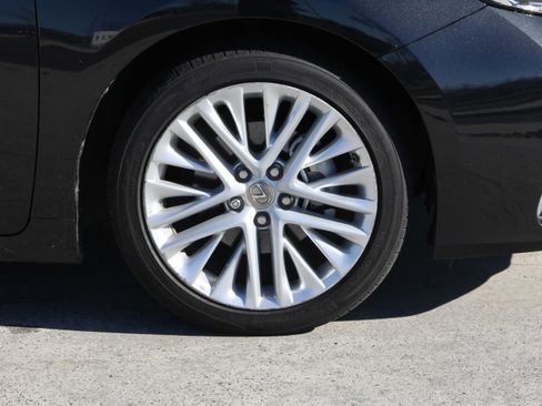 Used 2018 Lexus ES 350 image 11