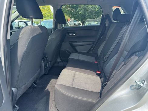Used 2025 Nissan Rogue SV AWD/4WD image 27
