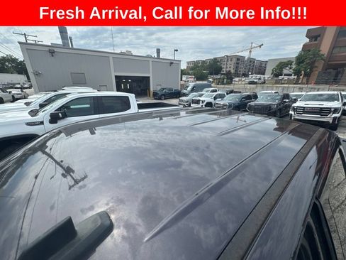 Used 2015 GMC Sierra 1500 SLT w/ SLT Crew Cab Value Package AWD/4WD image 26