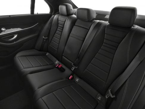 Used 2018 Mercedes-Benz E 400 4MATIC Sedan image 14