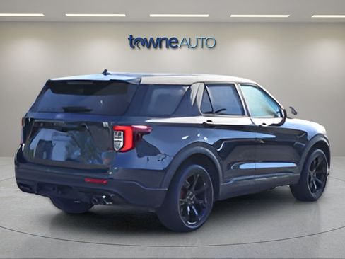 Used 2022 Ford Explorer ST w/ ST High-Performance Pack AWD/4WD image 6