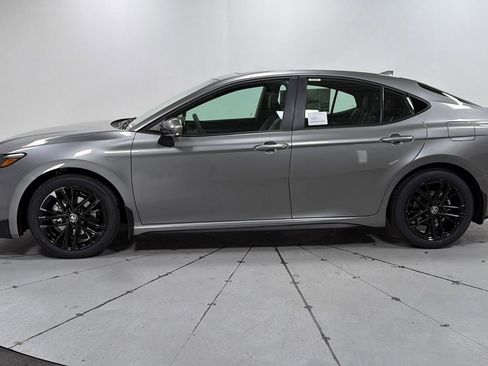 New 2026 Toyota Camry SE image 8