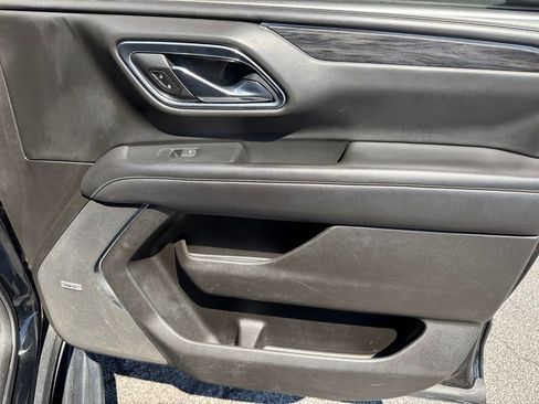 Used 2021 GMC Yukon XL SLT RWD image 16