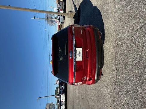 Used 2015 Ford Explorer XLT w/ Equipment Group 202B image 3