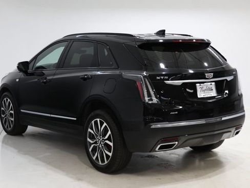 Used 2022 Cadillac XT5 Sportv w/ Technology Package AWD/4WD image 6