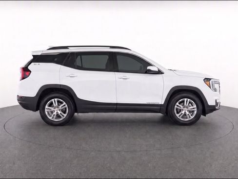 Used 2024 GMC Terrain SLE w/ Driver Convenience Package AWD/4WD image 8