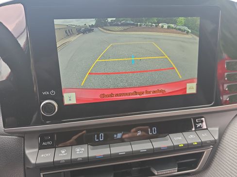 Used 2026 Toyota Camry SE FWD image 20
