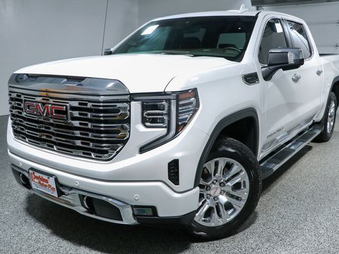 Used 2025 GMC Sierra 1500 Denali AWD/4WD image 33