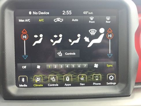 Certified 2022 Jeep Gladiator Rubicon w/ Cold Weather Group image 19