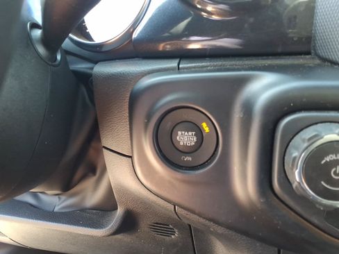 Used 2022 Jeep Wrangler Unlimited Sport AWD/4WD image 23