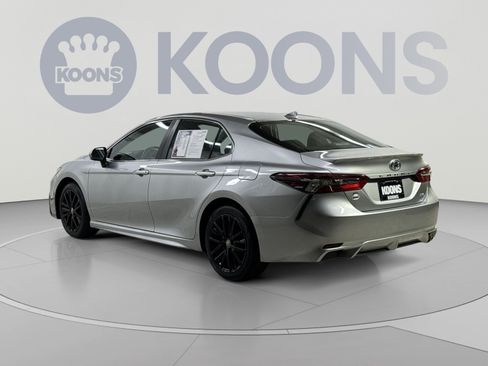 Used 2023 Toyota Camry SE FWD image 18
