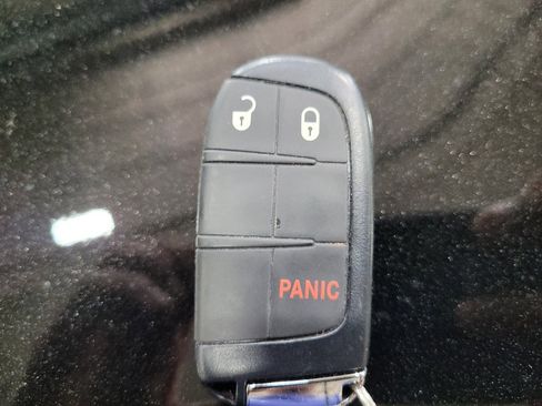 Used 2021 Jeep Compass Latitude AWD/4WD image 32