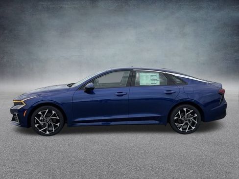 New 2025 Kia K5 EX image 3