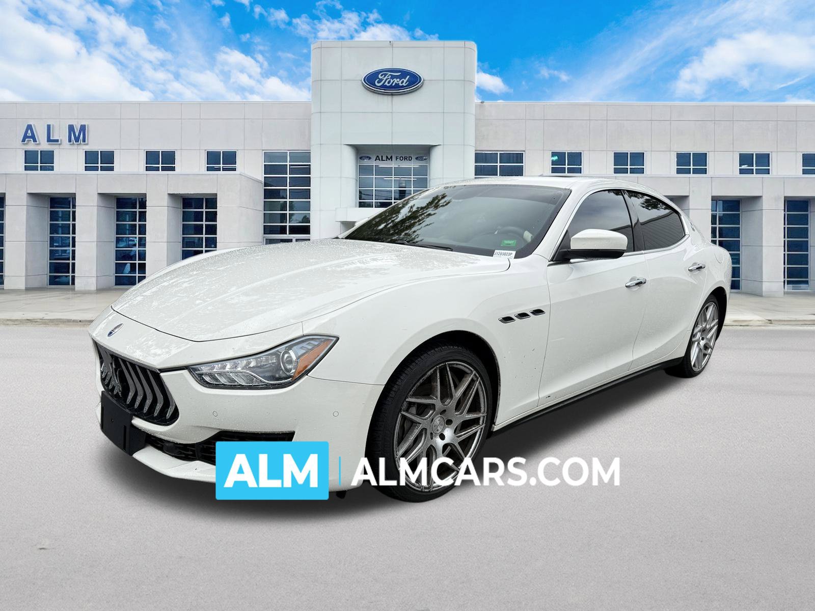 Used 2018 Maserati Ghibli RWD image 1
