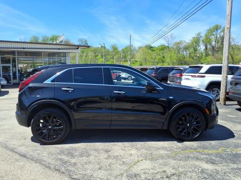 Used 2023 Cadillac XT4 Luxury w/ LPO, ONYX Package AWD/4WD image 2