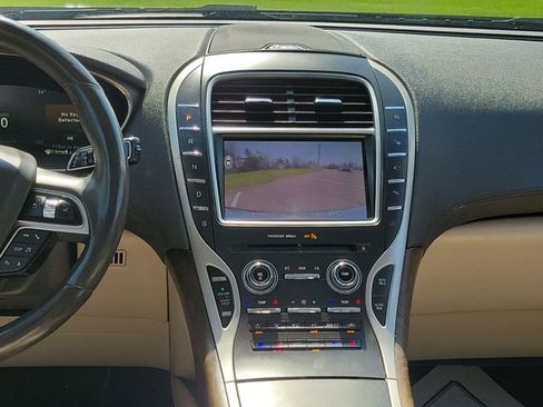 Used 2020 Lincoln Nautilus Reserve w/ Equipment Group 201A FWD image 35