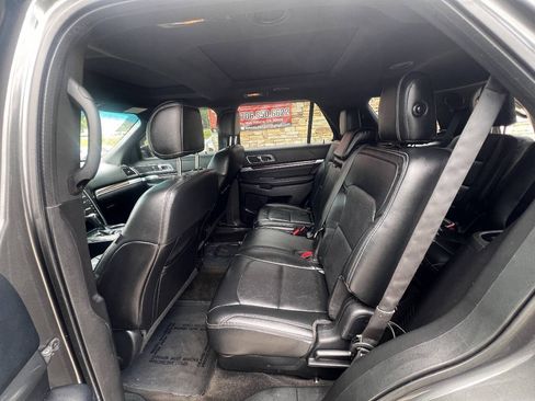 Used 2016 Ford Explorer Limited w/ Equipment Group 301A AWD/4WD image 16