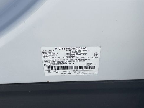 Used 2018 Ford Explorer XLT image 10