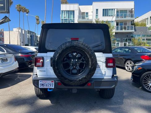 Used 2024 Jeep Wrangler Unlimited AWD/4WD image 4