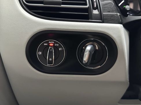 Used 2024 Porsche Macan S image 25