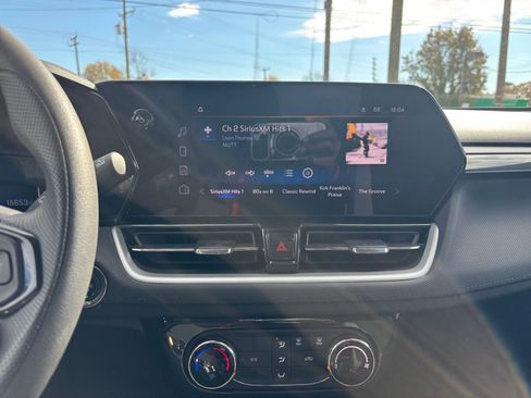 Used 2025 Chevrolet TrailBlazer LT image 18