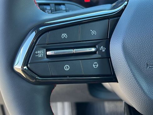 New 2026 Chevrolet Traverse RS image 27