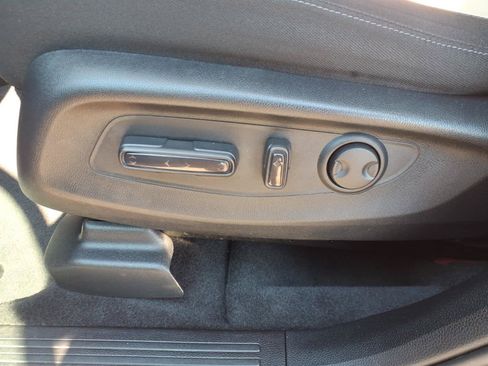 Used 2024 Honda CR-V EX image 17