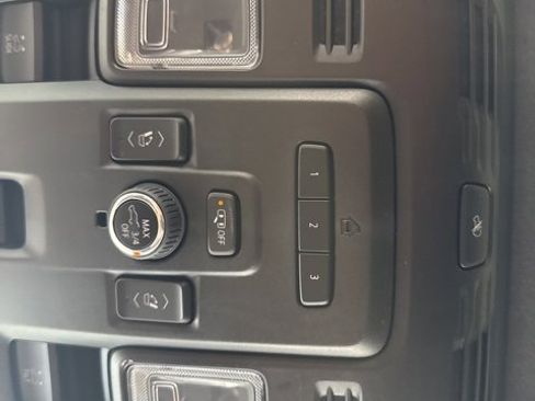 Used 2022 Cadillac Escalade Premium Luxury Platinum image 40