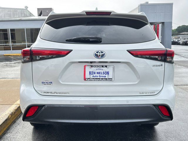 Used 2021 Toyota Highlander Limited AWD/4WD image 8