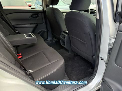 Used 2024 Nissan Rogue S AWD/4WD image 12