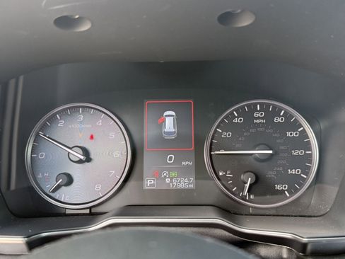 Used 2023 Subaru Outback Limited image 18