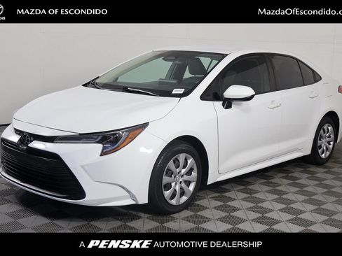 Used 2024 Toyota Corolla LE FWD image 1