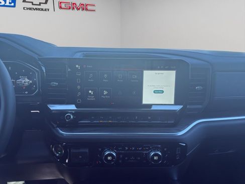 New 2026 GMC Sierra 1500 SLT w/ SLT Convenience Package image 17