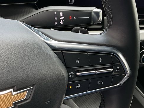 Used 2025 Chevrolet Equinox LT image 24