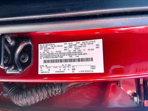 Used 2018 Ford F150 Lariat w/ Equipment Group 502A Luxury image 33