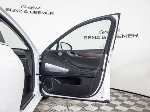 Used 2023 Genesis G80 2.5T w/ Advanced Package RWD image 19