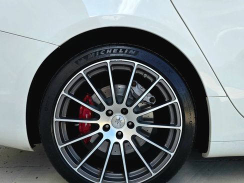 Used 2018 Maserati Ghibli S GranSport RWD image 57