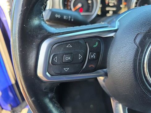 Used 2018 Jeep Wrangler Unlimited Sahara AWD/4WD image 34