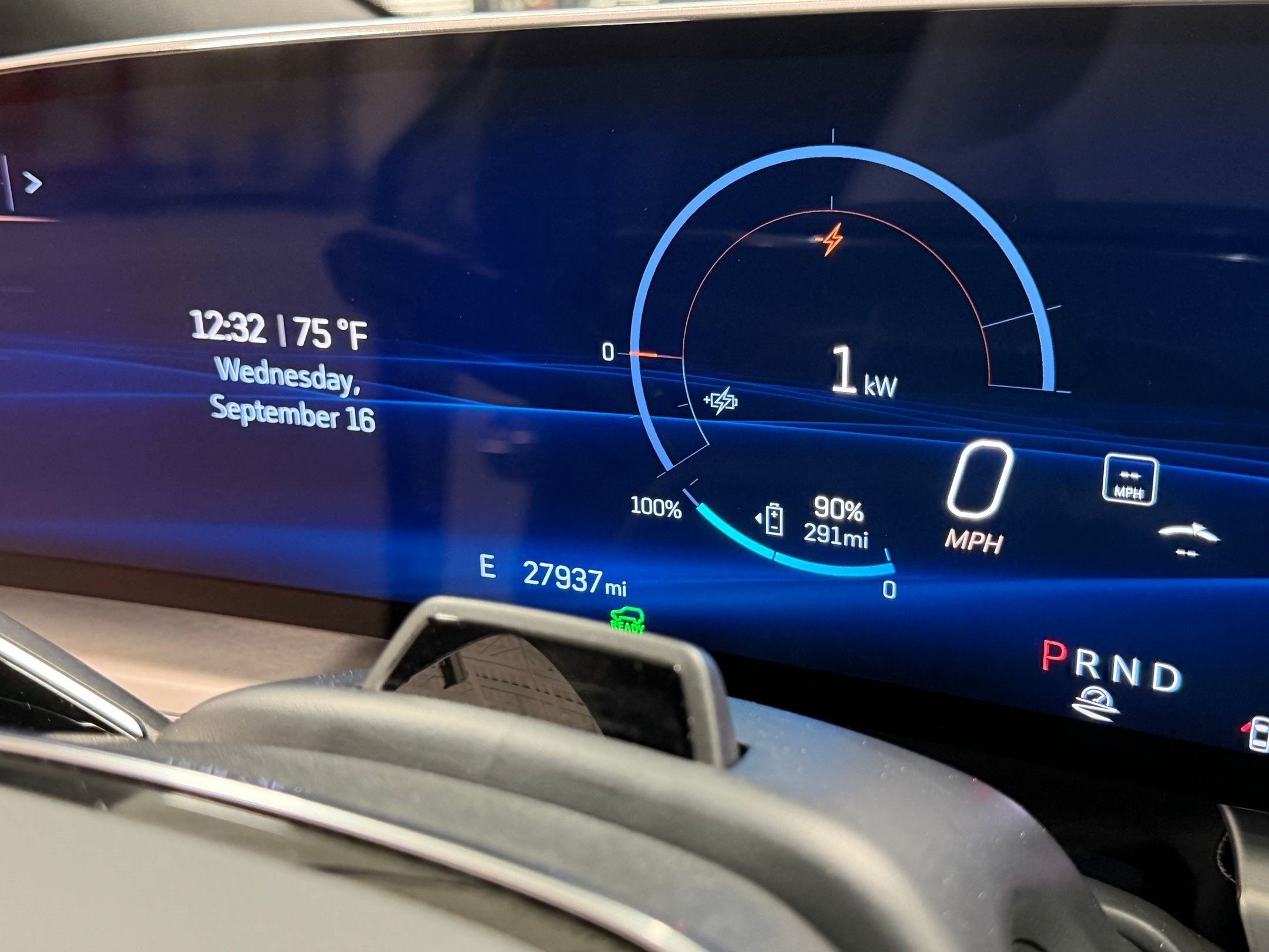 Certified 2024 Cadillac Lyriq Sport AWD/4WD image 31