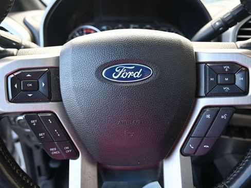 Used 2019 Ford F250 Platinum w/ Platinum Ultimate Package image 35