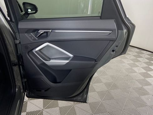 Used 2025 Audi Q3 2.0T Premium Plus w/ Premium Plus Package image 29