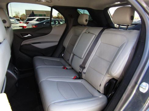 Used 2018 Chevrolet Equinox LS FWD image 20