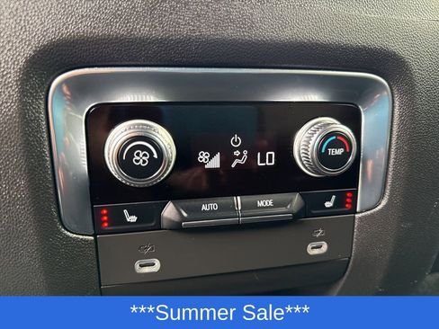 Used 2023 GMC Yukon XL Denali image 39