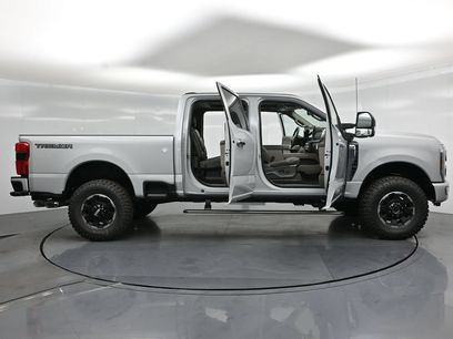 New 2026 Ford F250 Platinum w/ Platinum Plus Package