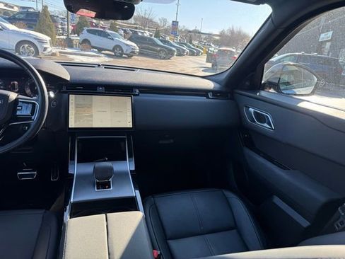 Used 2025 Land Rover Range Rover Velar Dynamic SE image 37